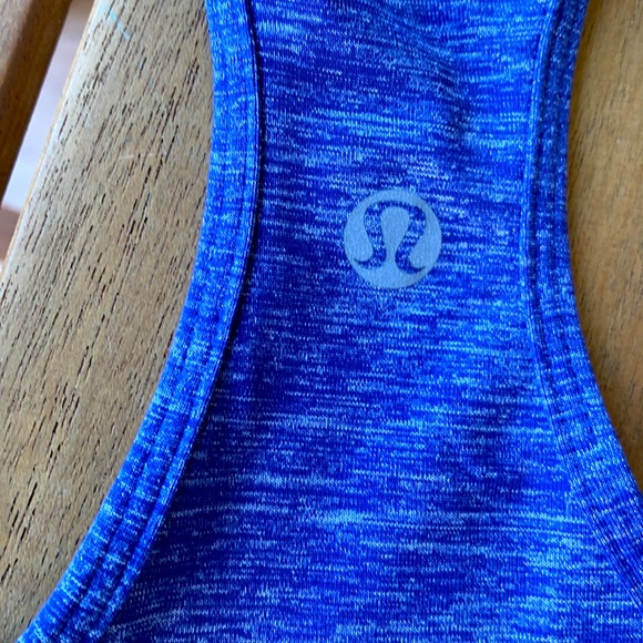 Lululemon Blue tank in a Size 2. - Picture 4 of 4